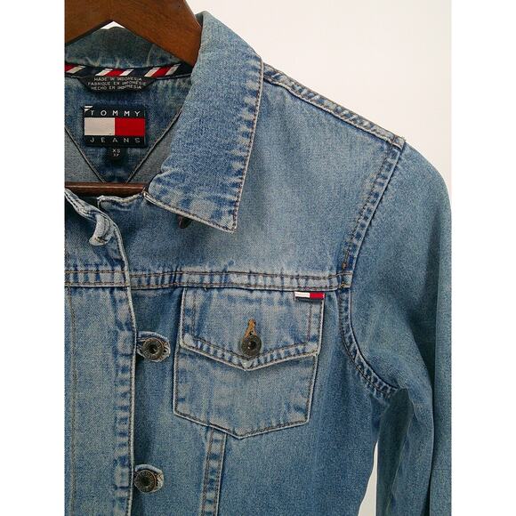 Tommy Hilfiger Jeans Womens Blue Denim Button Down Trucker Jacket Size XS - Picture 2 of 10